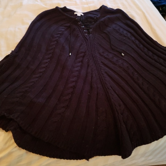 Cape - Picture 1 of 1